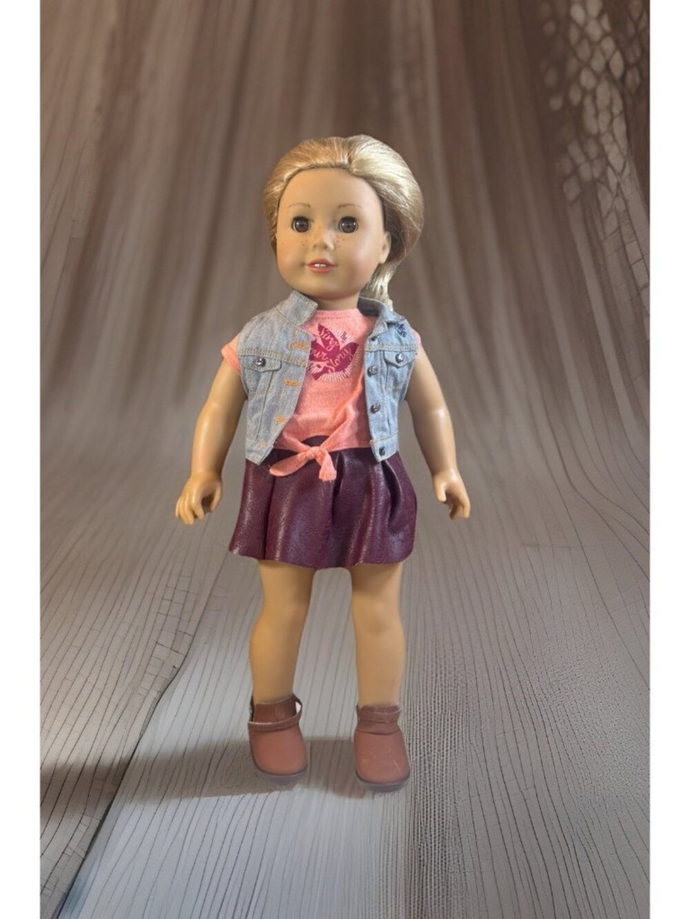 American Girl Doll Tenney Grant Retired 18"  Brown Eyes Blonde Hair W/ Outfit